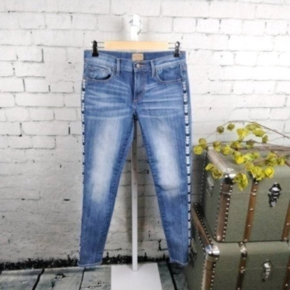 Driftwood Marilyn Embroidered Low-Rise Skinny Jeans Blue Size 26